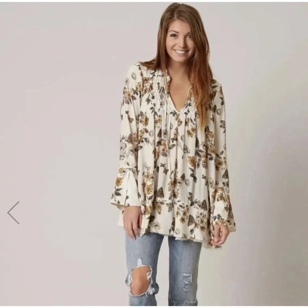 Free People Pebble Crepe Butterfly Print Top Ivory XS Boho Tunic Raw Hem Peasant